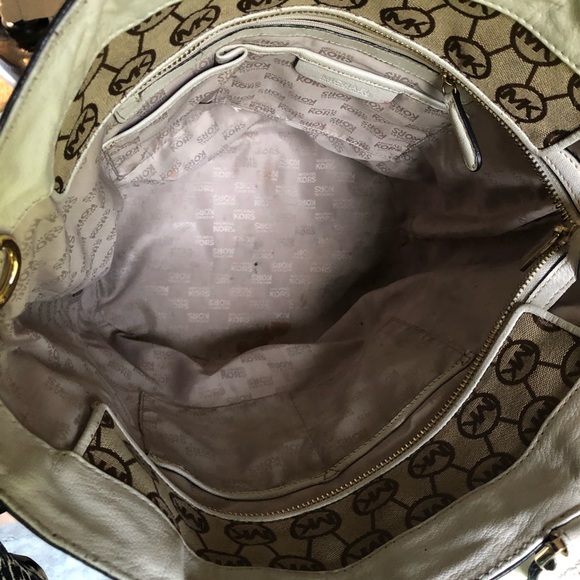 Michael Kors monogram canvas bag - Picture 6 of 10